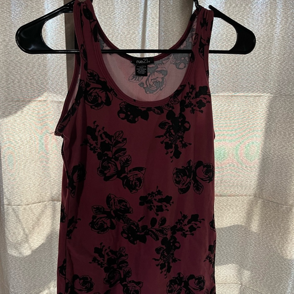 Rue21 Maroon and Black Floral Tank Top